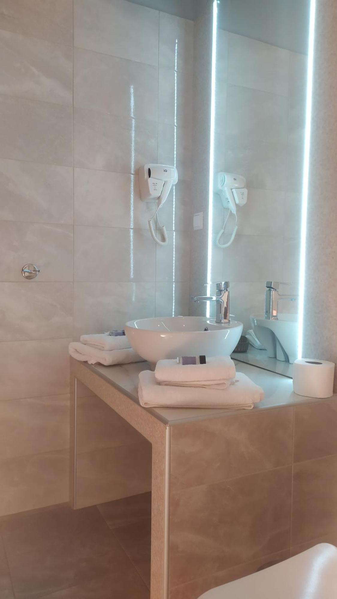 Smallhotel - Vevi Exteriér fotografie
