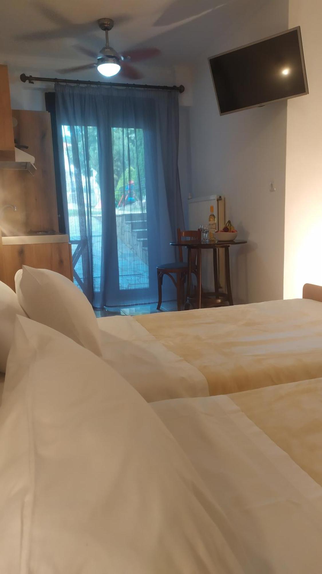 Smallhotel - Vevi Exteriér fotografie